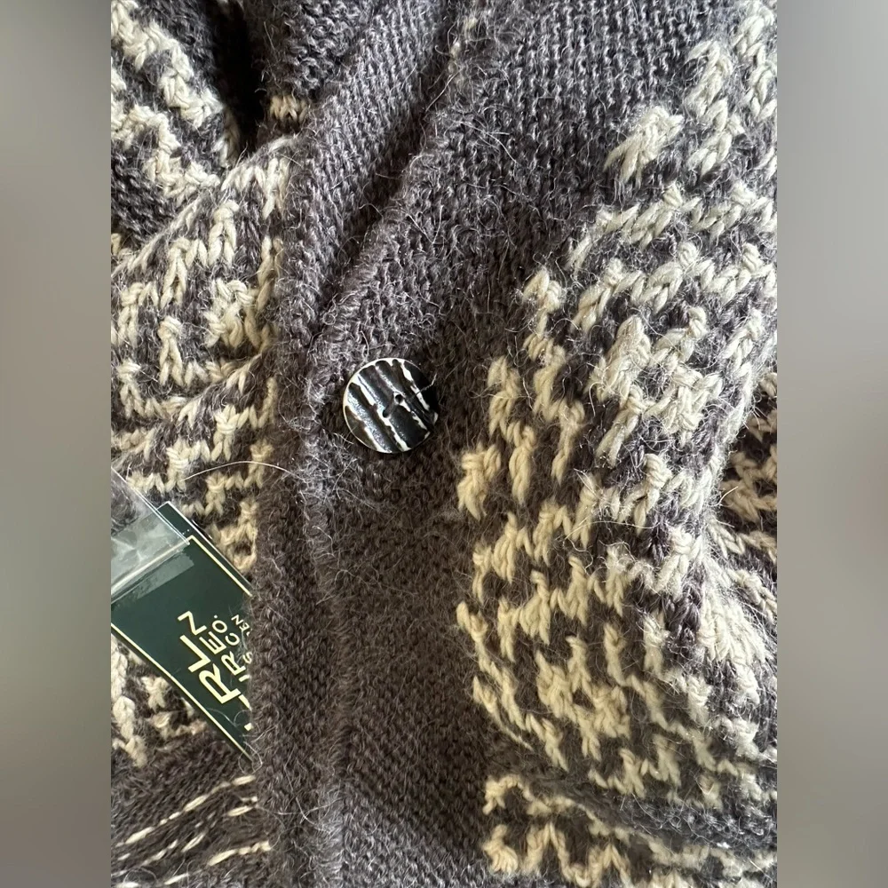 NWT Lauren Ralph Lauren Brown and Cream Patterned Poncho Size S/M (orig. $275) - Picture 4 of 9